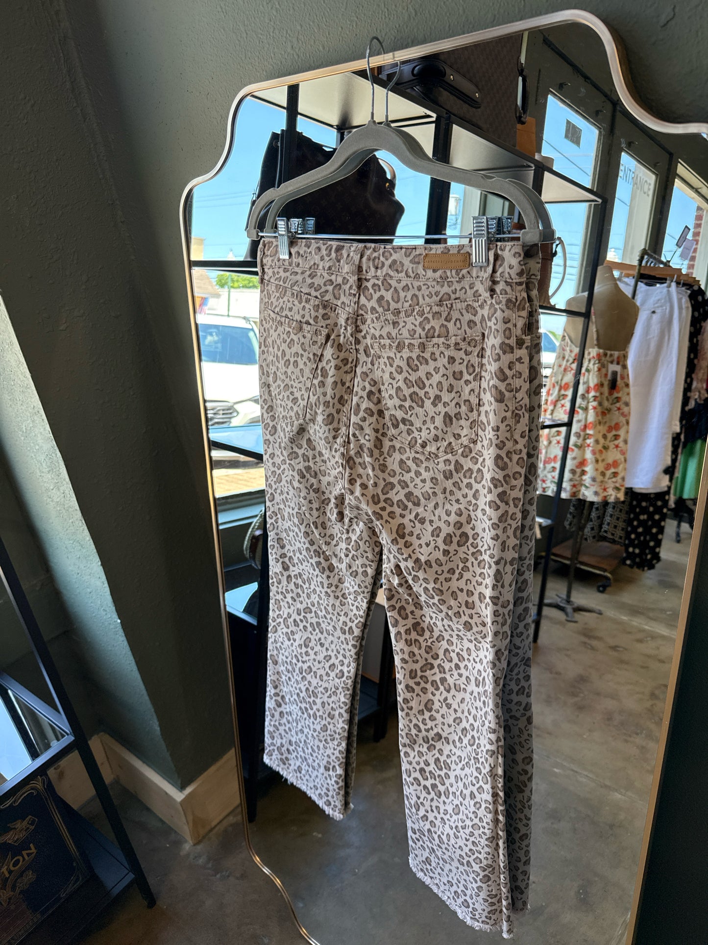 Sanctuary Size 29 Leopard Pants