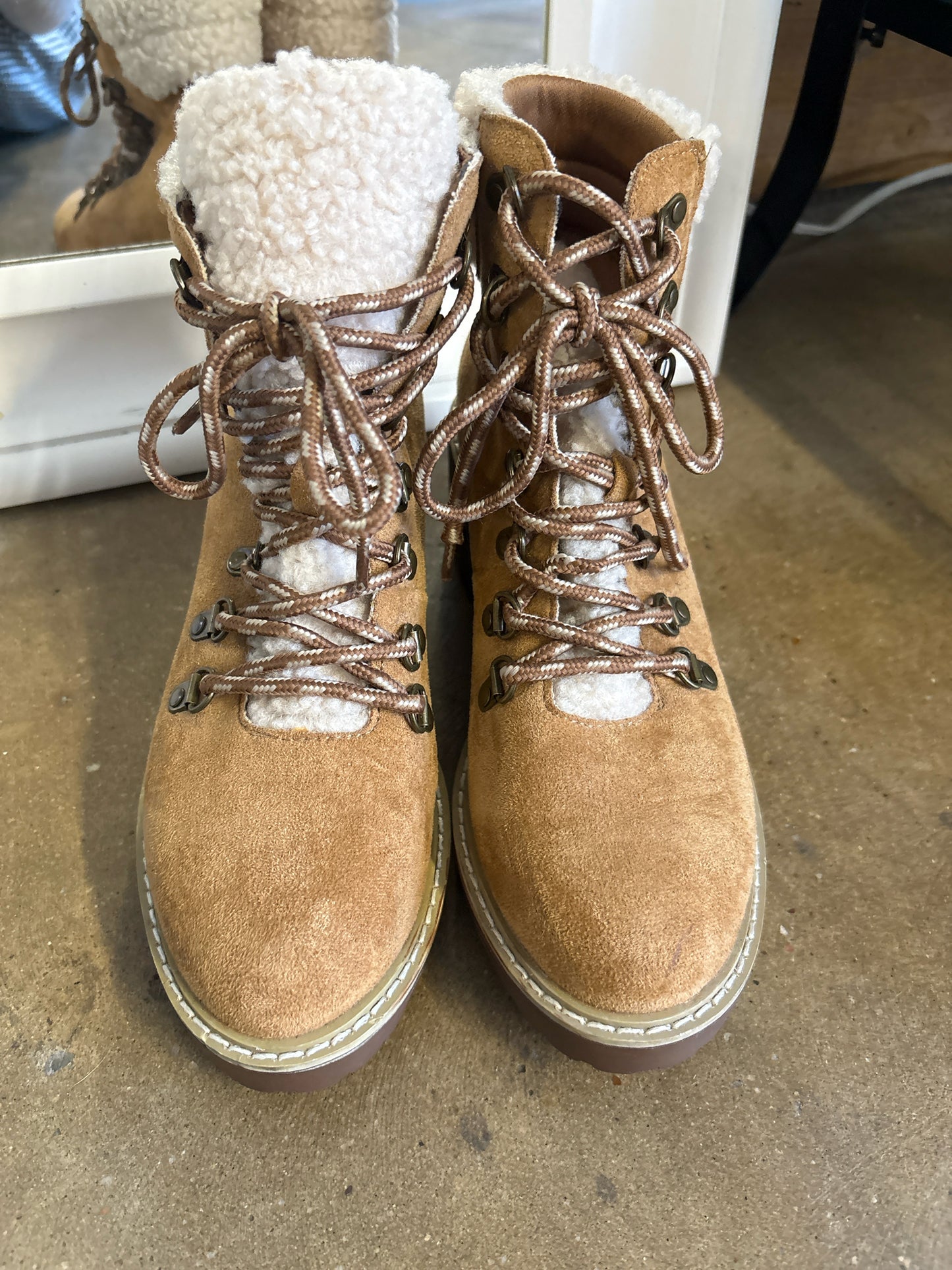 Hey Girl Shoe Size 8 Boots