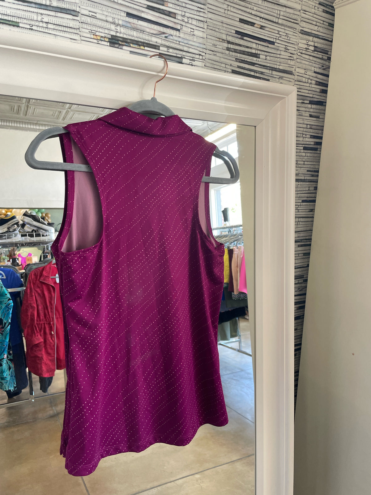 NIKE Size XS Fuschia Tops