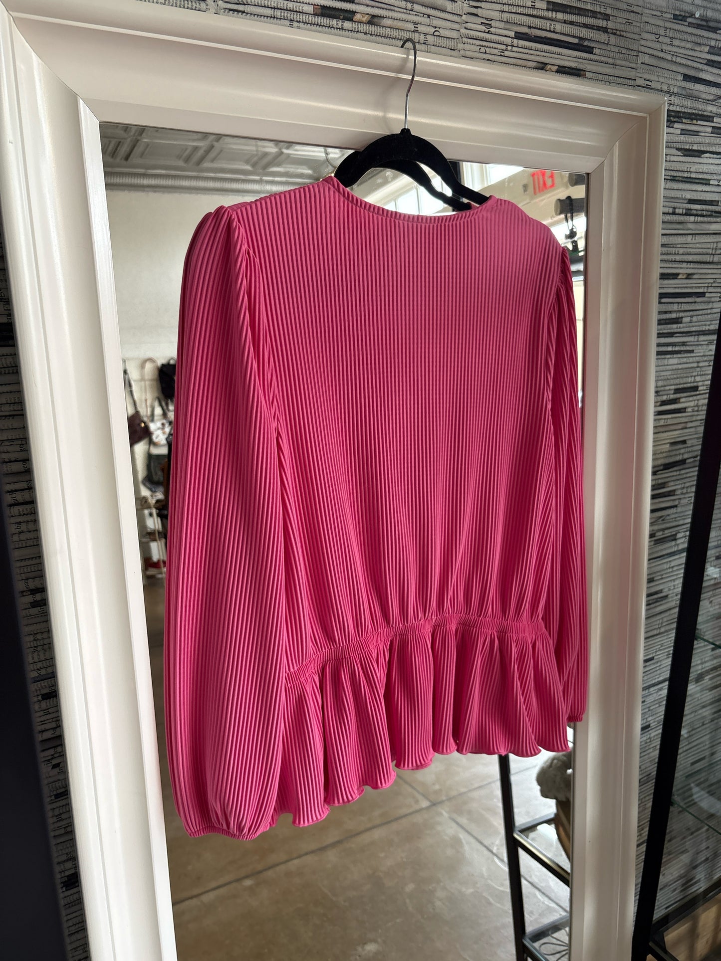 On 34th Size M Pink Ribbed Top
