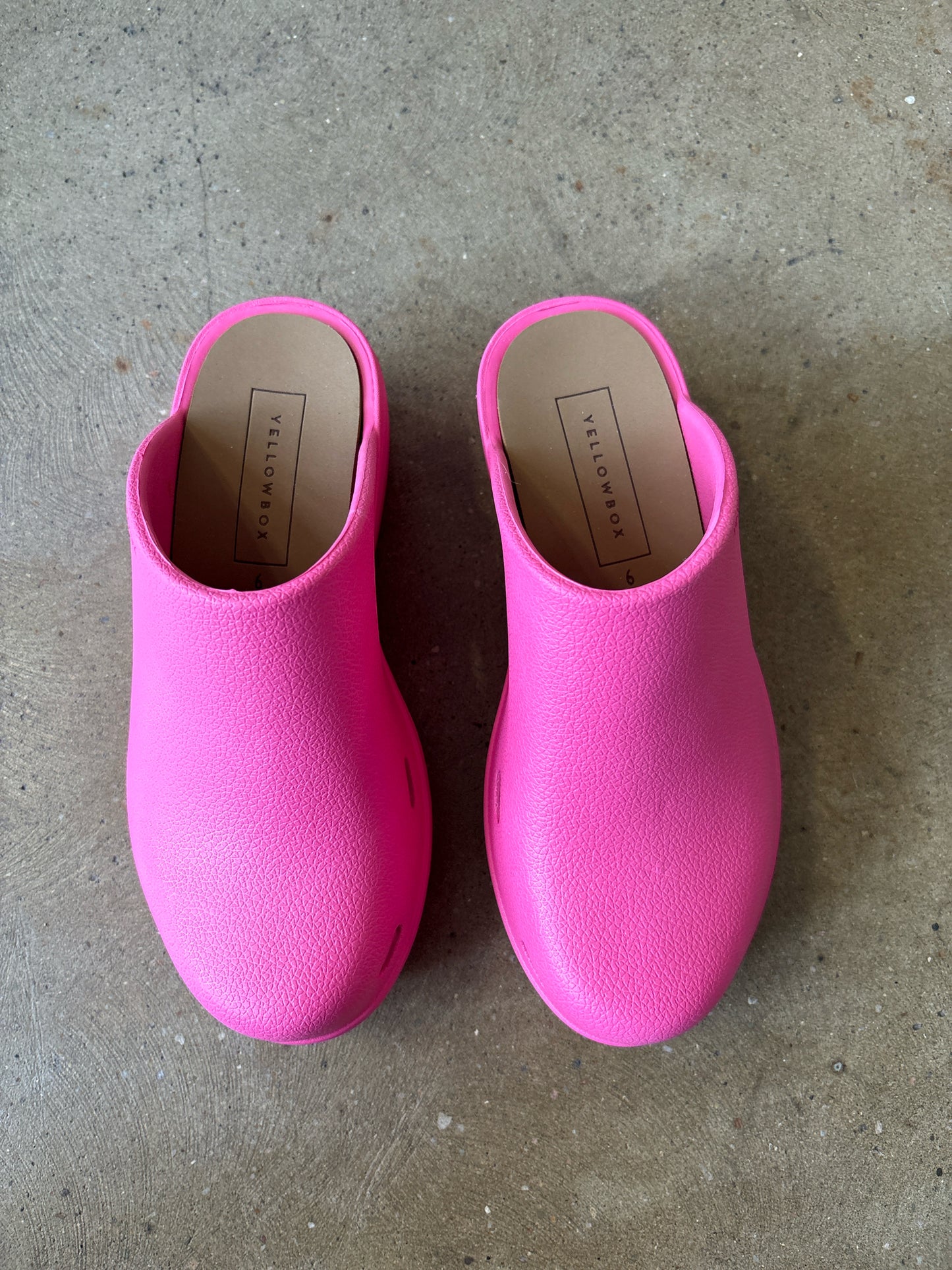 Yellow Box Shoe Size 6 Pink Clogs