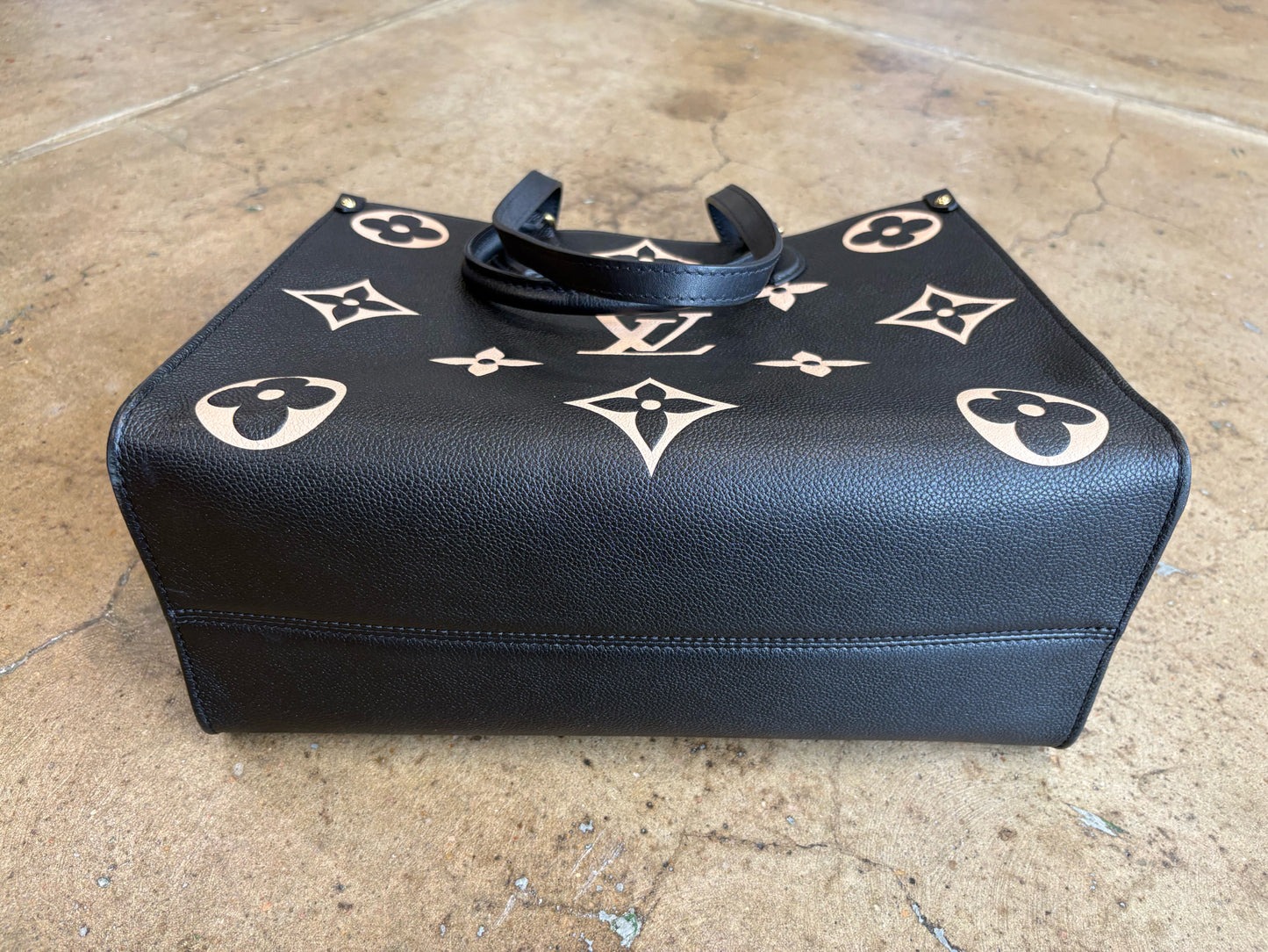 Louis Vuitton black + cream Bag