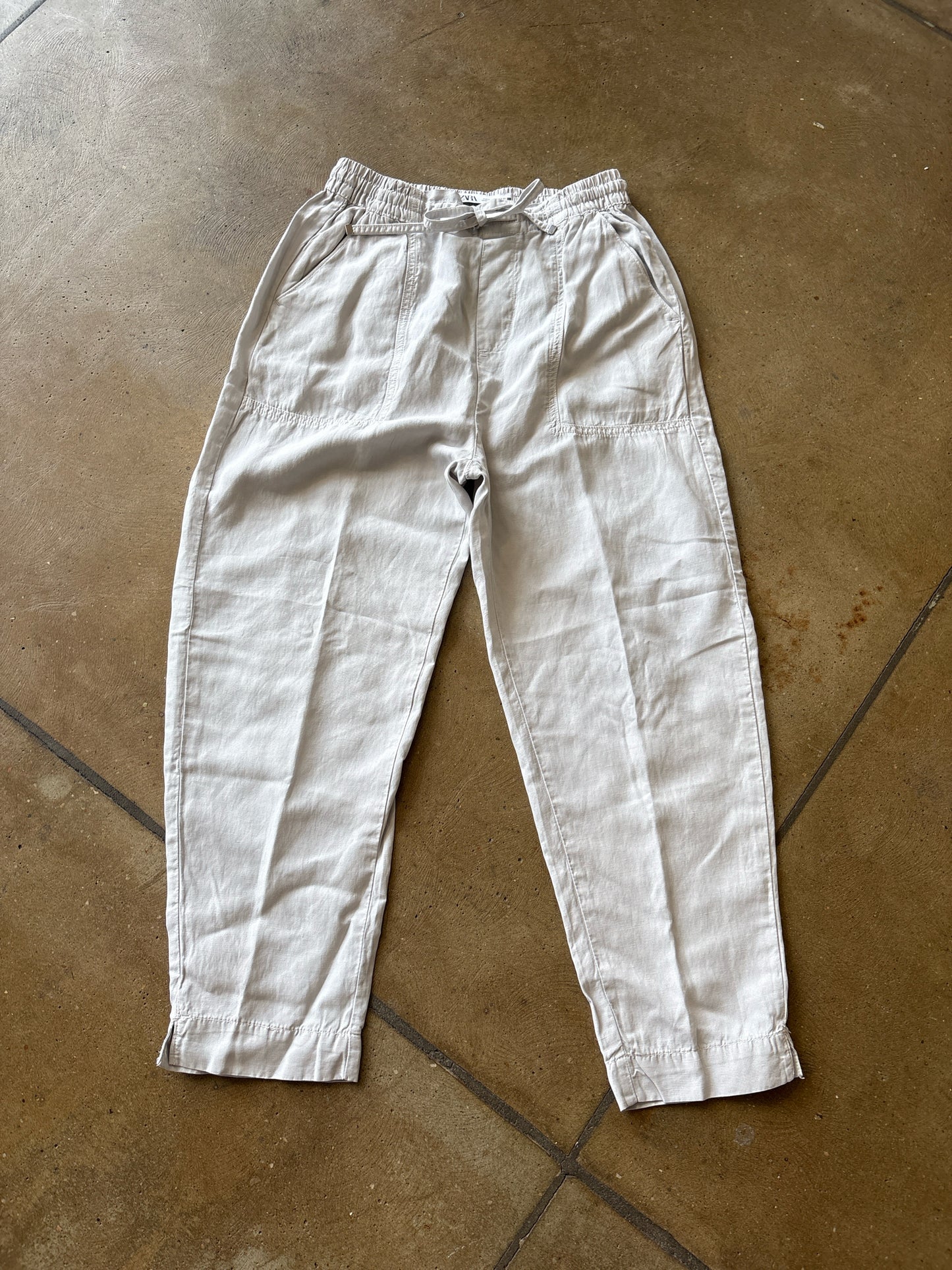 ZARA Size 6 Khaki Pants