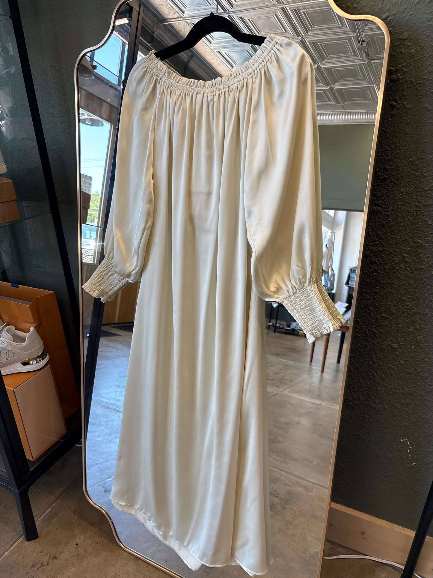 WEWOREWHAT Size M Ecru Dress
