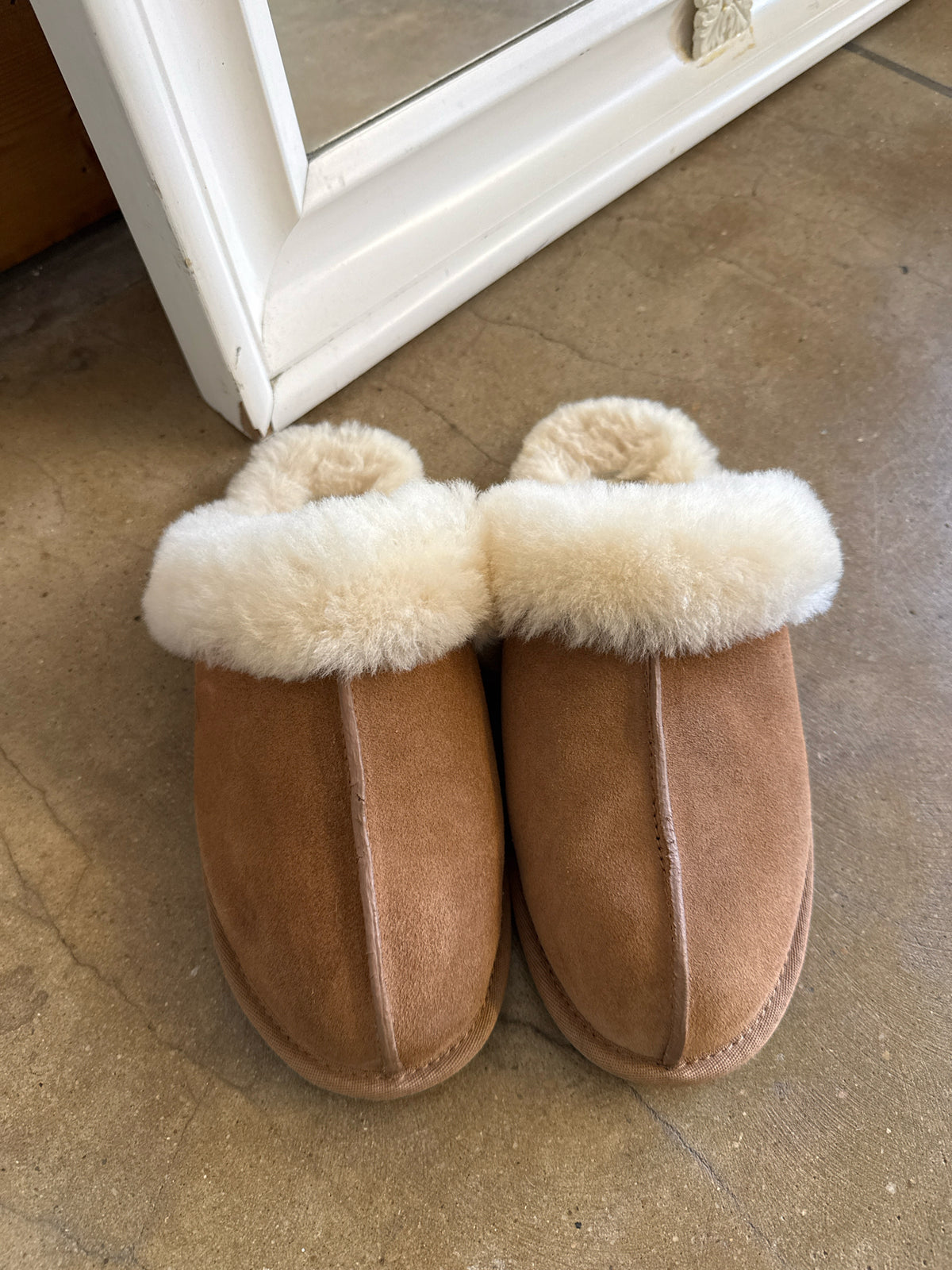 Ugg Shoe Size 9 Brown Loafers