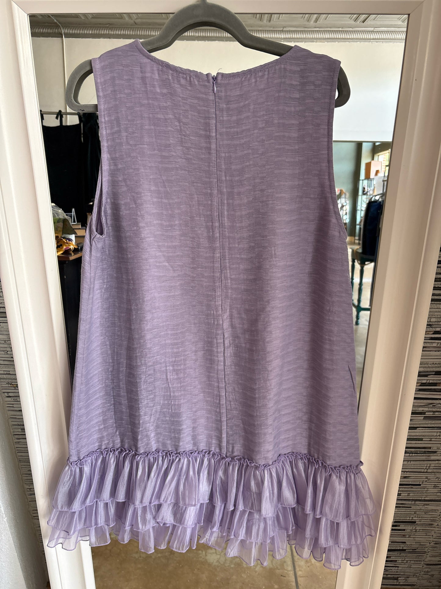 Easel Size L Lavendar Dress