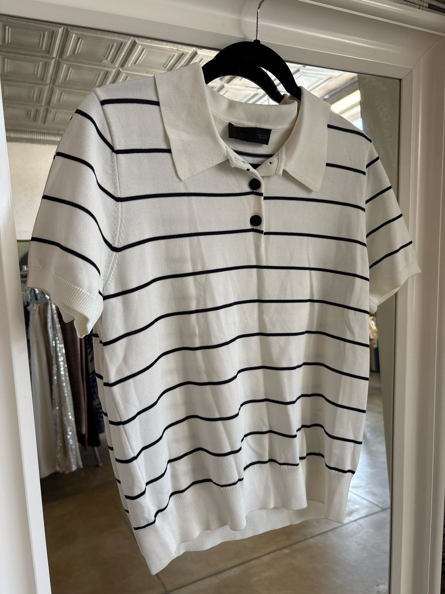 ZARA Size L White + Black Top
