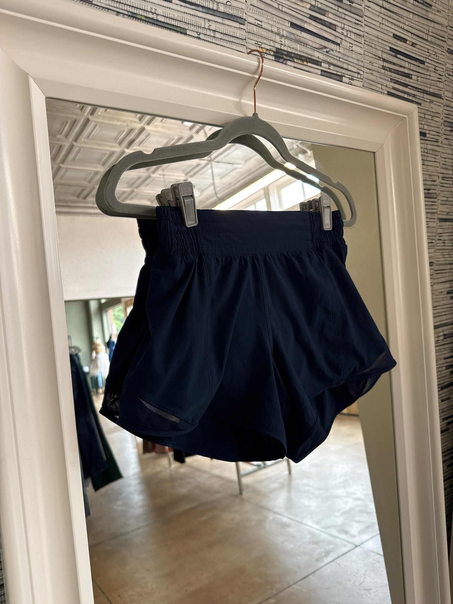 Lululemon Size 6 Navy Shorts