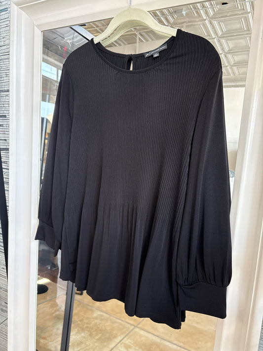 Adrianna Papell Size M Black Pleated Top