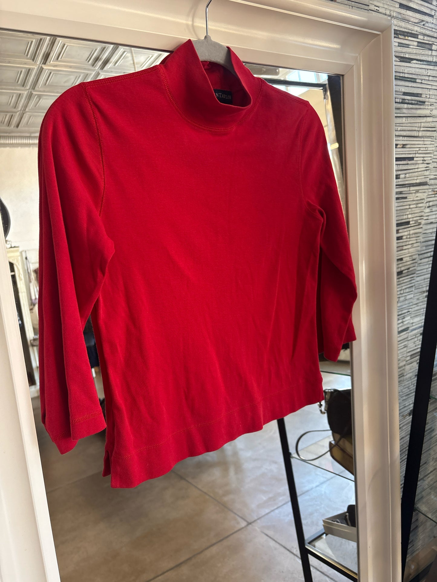 ANN TAYLOR Size M Red/Orange Mock neck Top