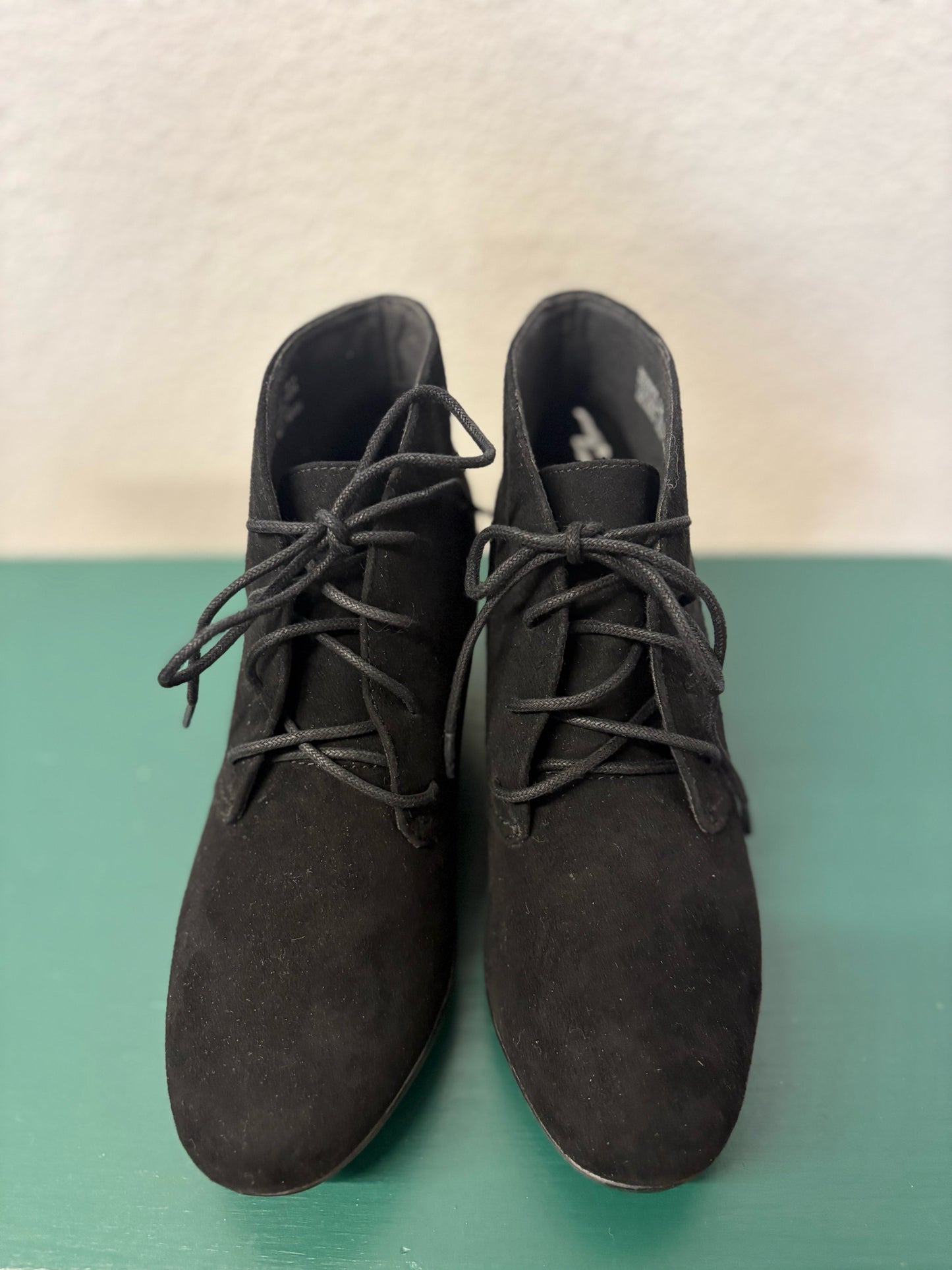 Clarks Shoe Size 6 Boots