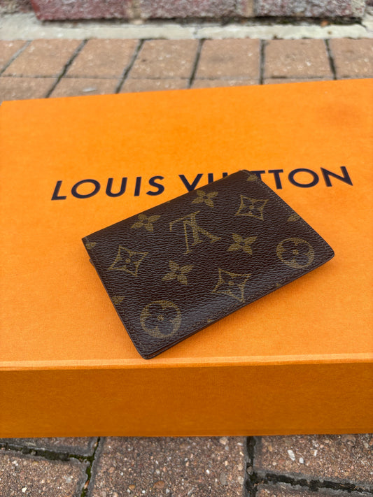 Louis Vuitton Brown/Multi Signature Monogram Wallet/Wristlet