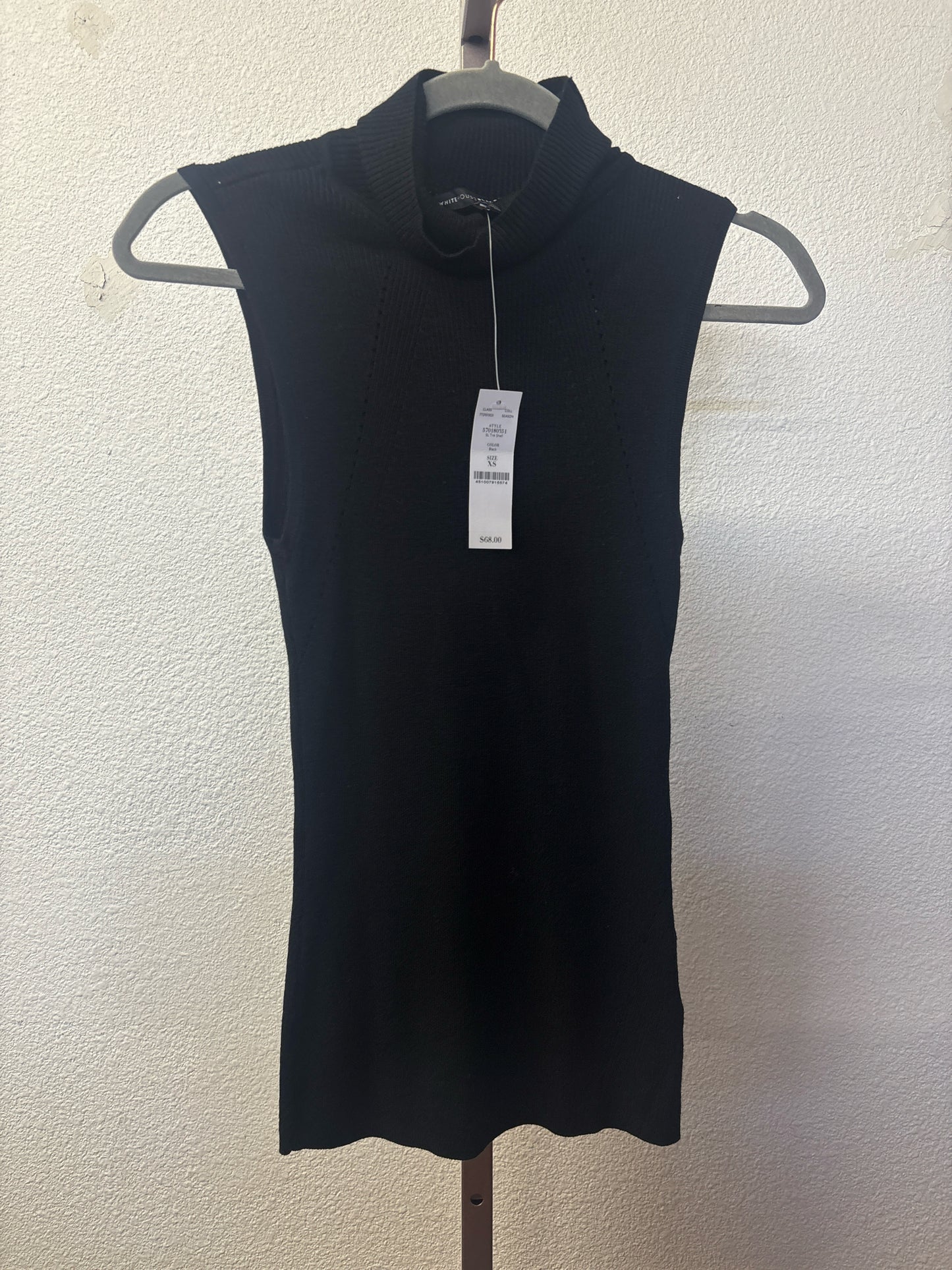 White House Black Market Size XS Black Ribbed Top