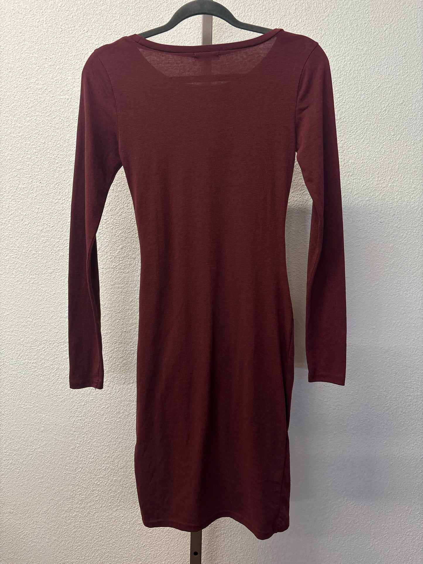 Leith Size XS burgandy Ruched Dress