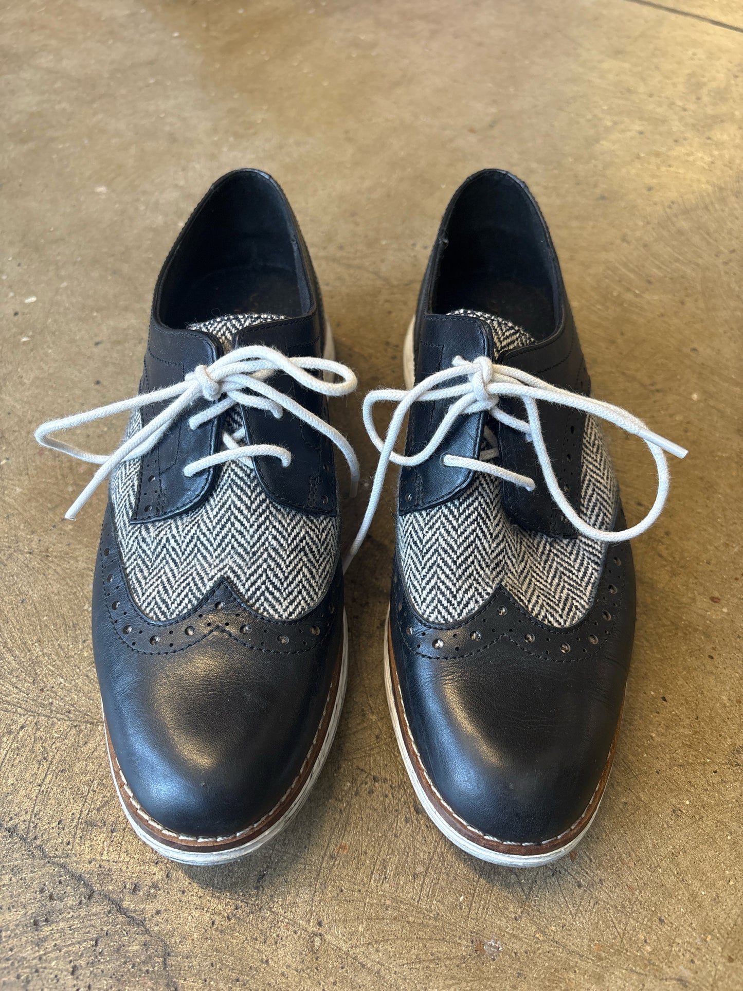 Cole Haan Shoe Size 7.5 B&W Chevron Loafers