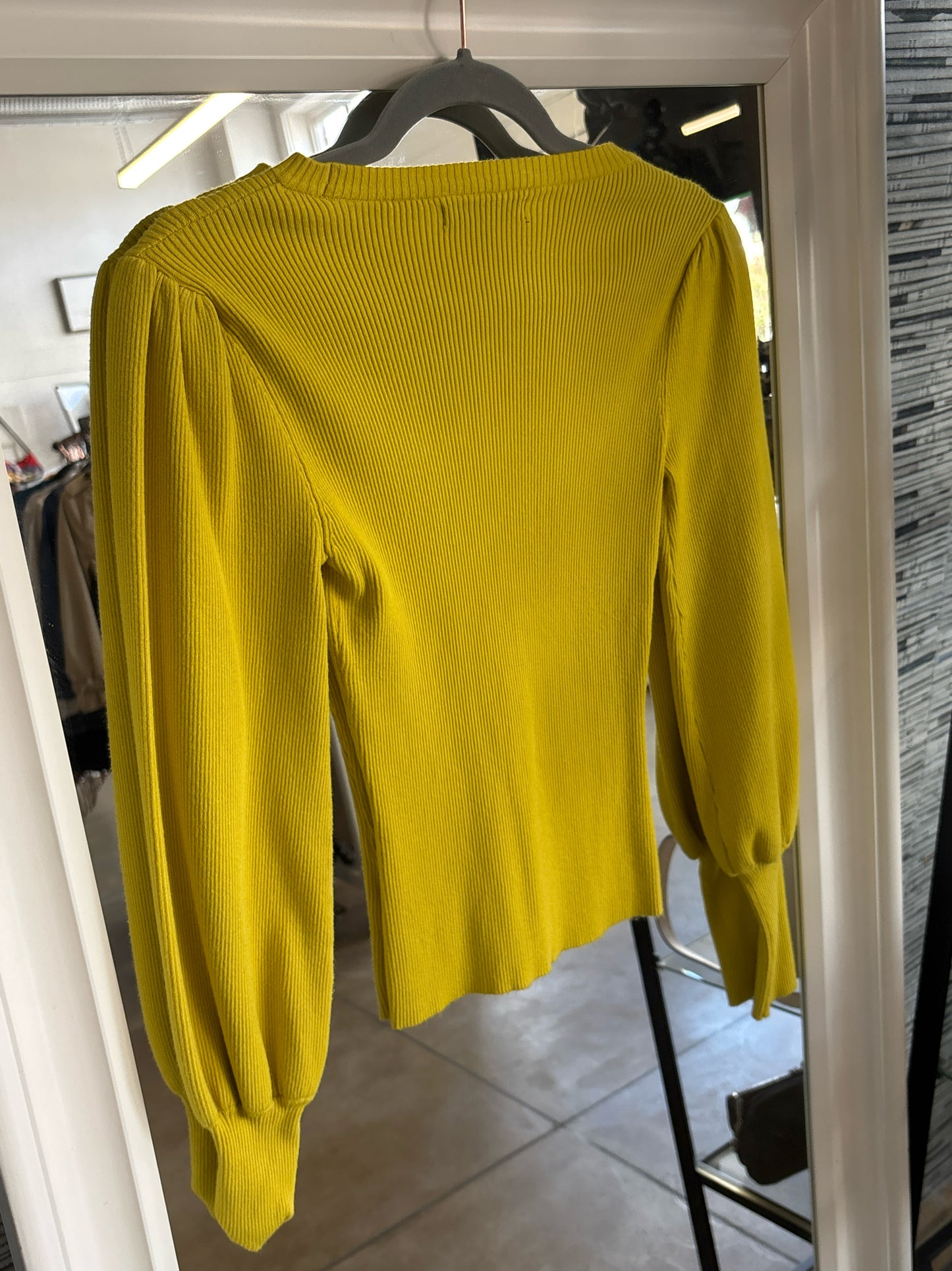 Love Tree Size M Top