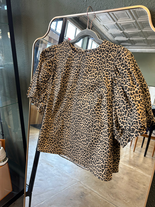 Avara Size M Leopard Top