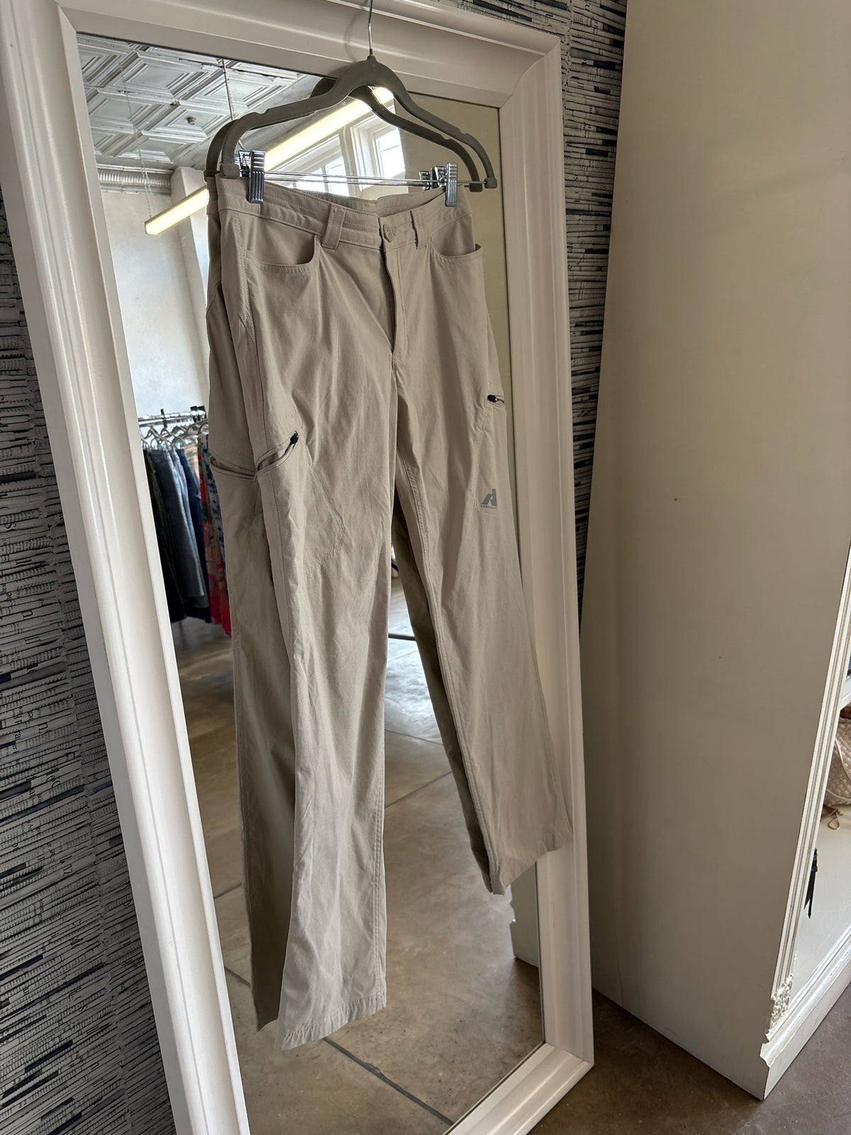Eddie Bauer Size 4 Tan Pants