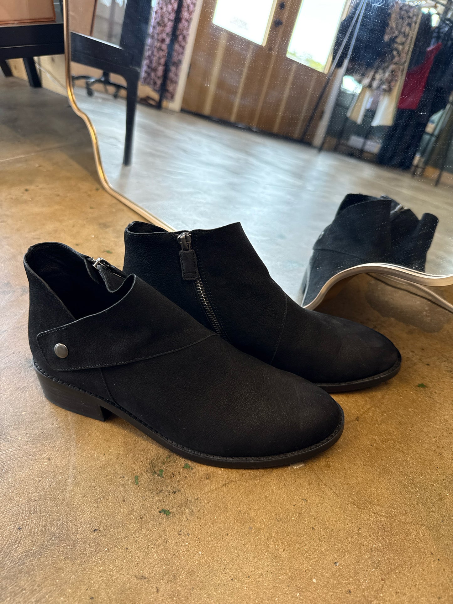EILEEN FISHER Shoe Size 8.5 Black Boots