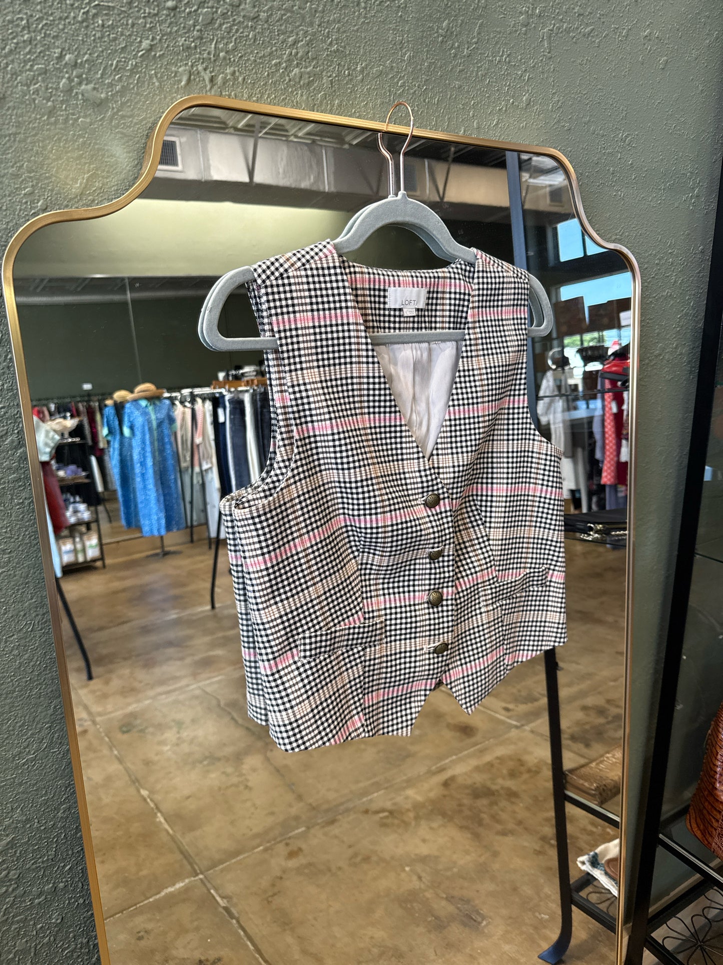 LOFT Size S Black/Pink Vest