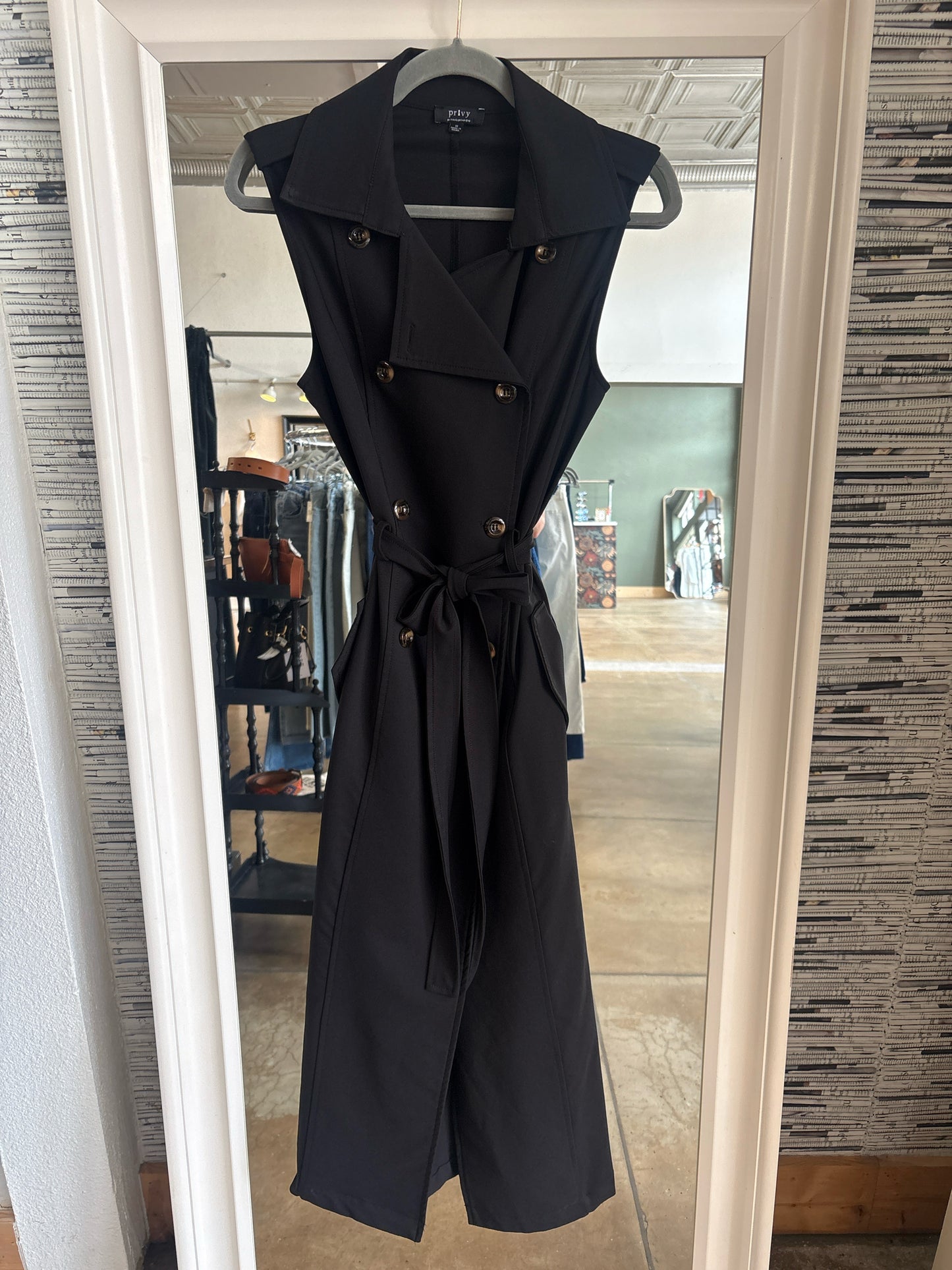 Privy Size M Black Dress
