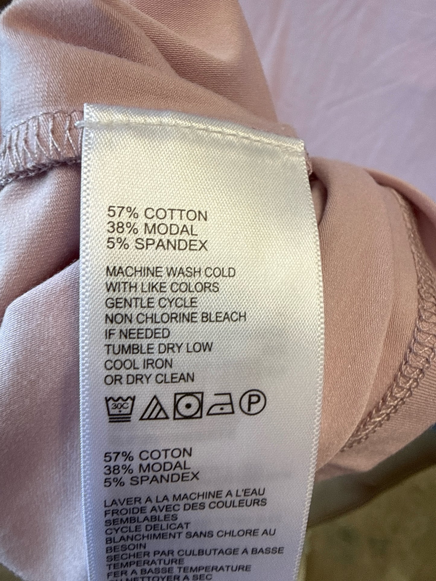 Tommy Bahama Size L Pink Tee