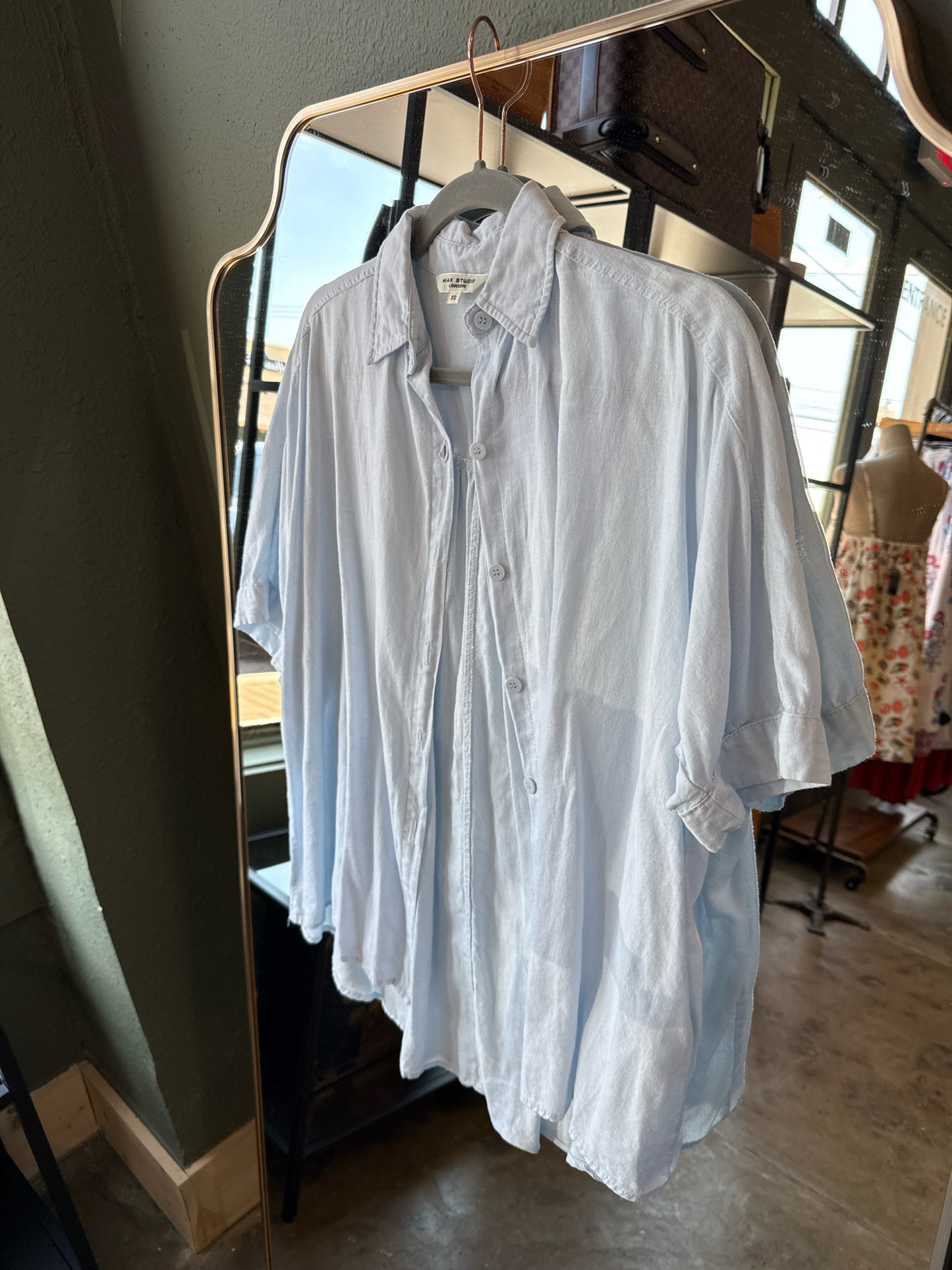Max Studio Size XS Light Blue Top