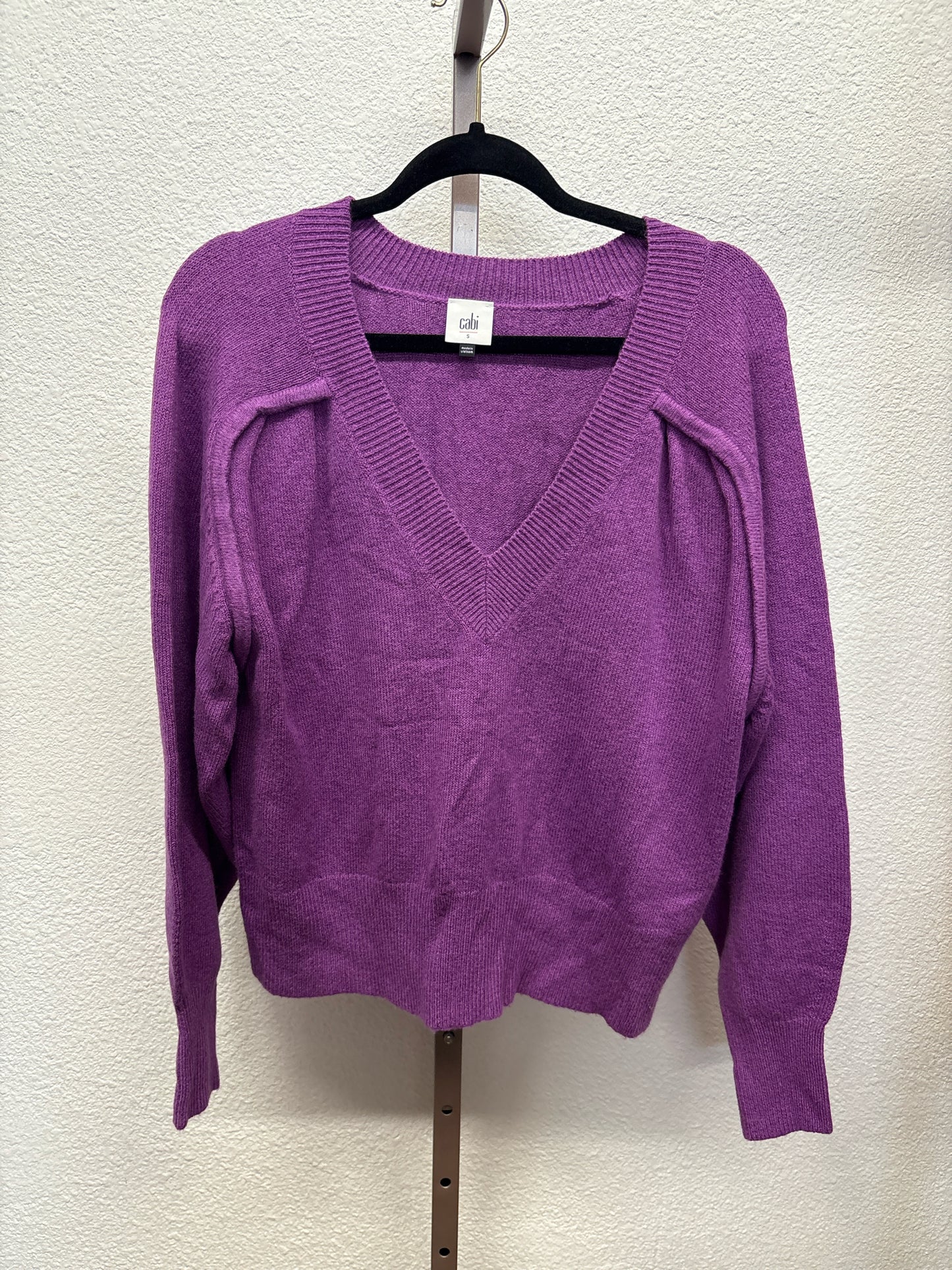 Cabi Size S Purple V-neck Sweater