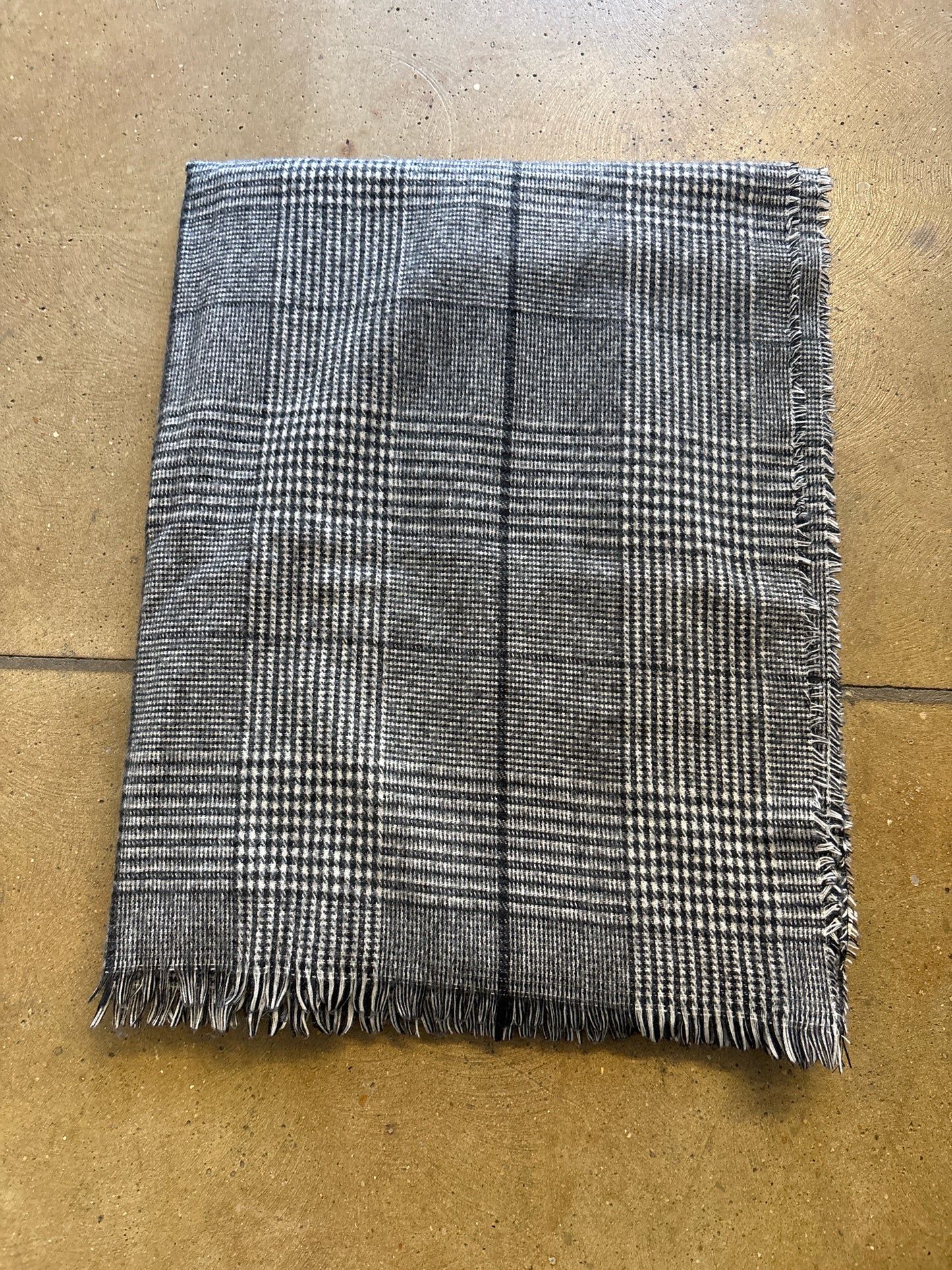 Altar'd State B&W Houndstooth Scarf