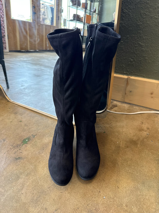 Donald Pliner Shoe Size 7 Black Boots