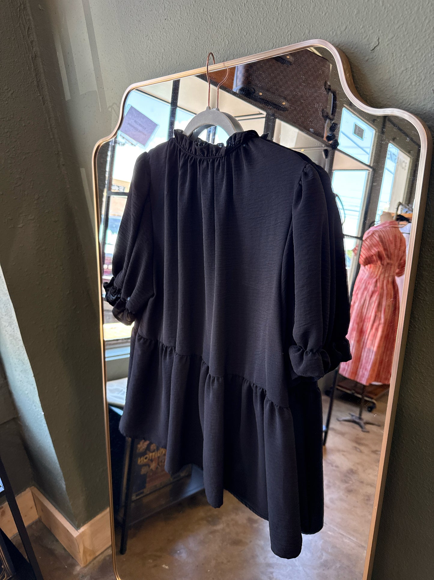 entro Size L Black Top