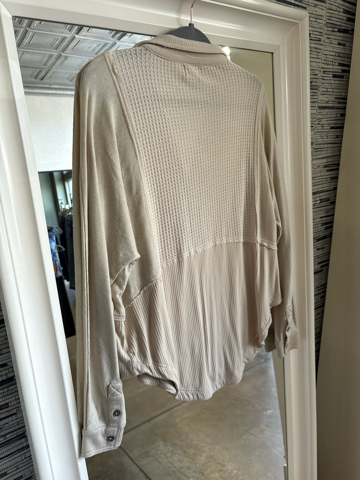 BKE Size S off white Top