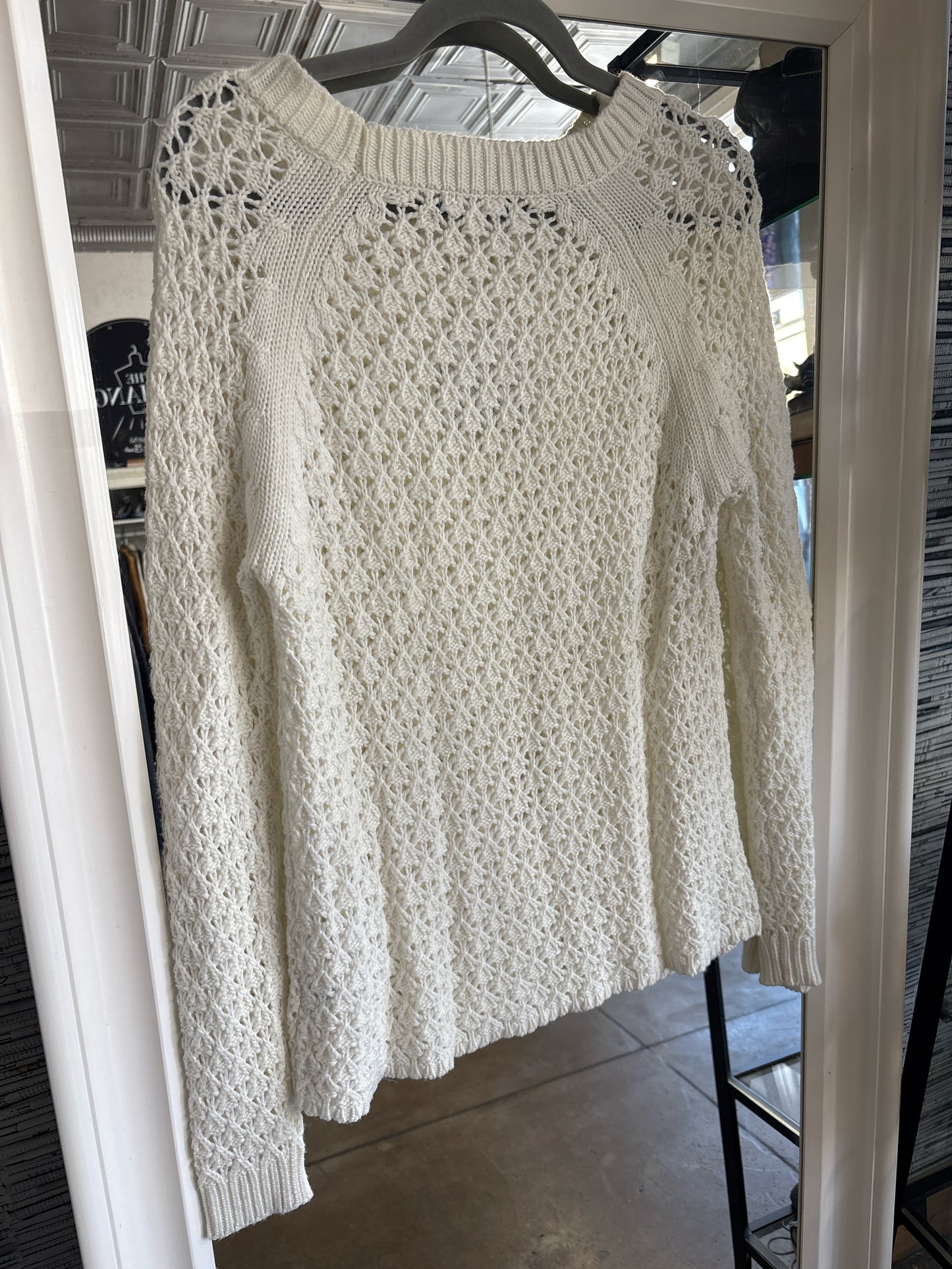 Pim + Larkin Size M Sweater