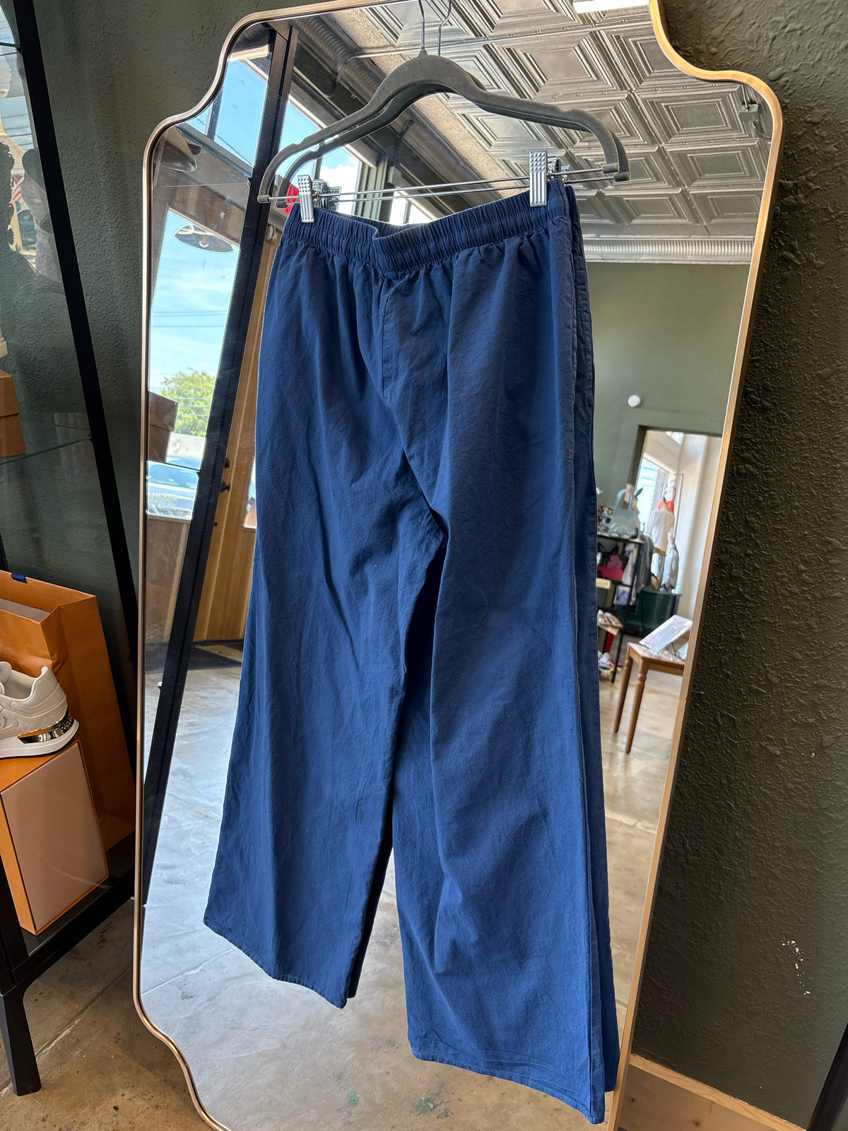 Size M Navy Top & Pant Set