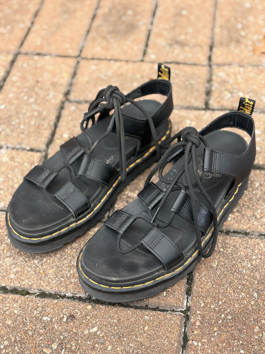 Dr Martens Shoe Size 9 Black Sandals