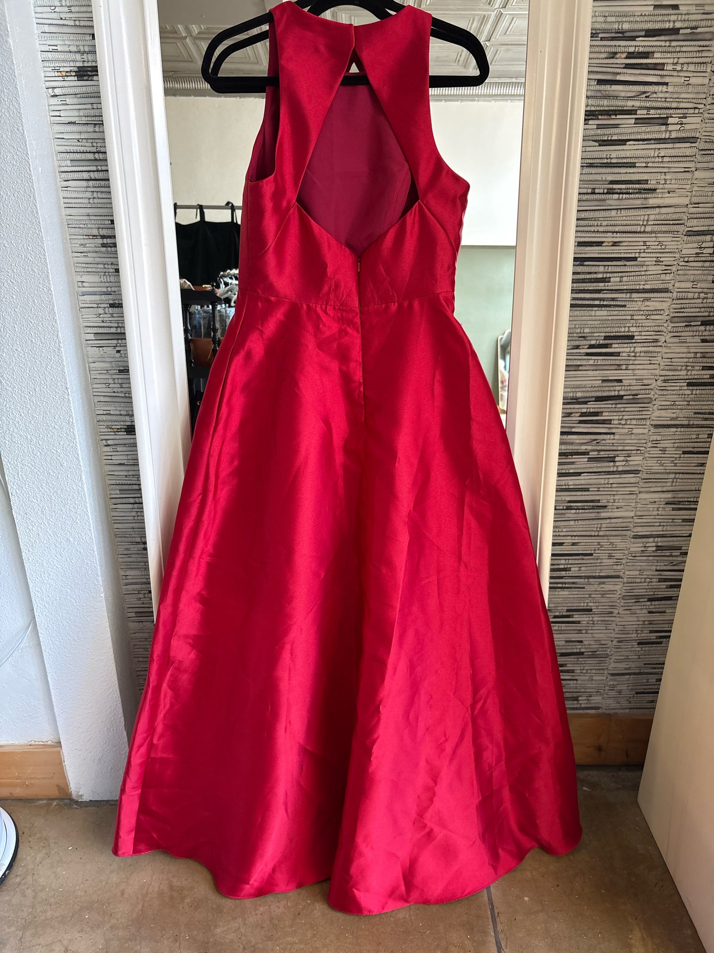 Alfred Sung Size 10 Red Formal