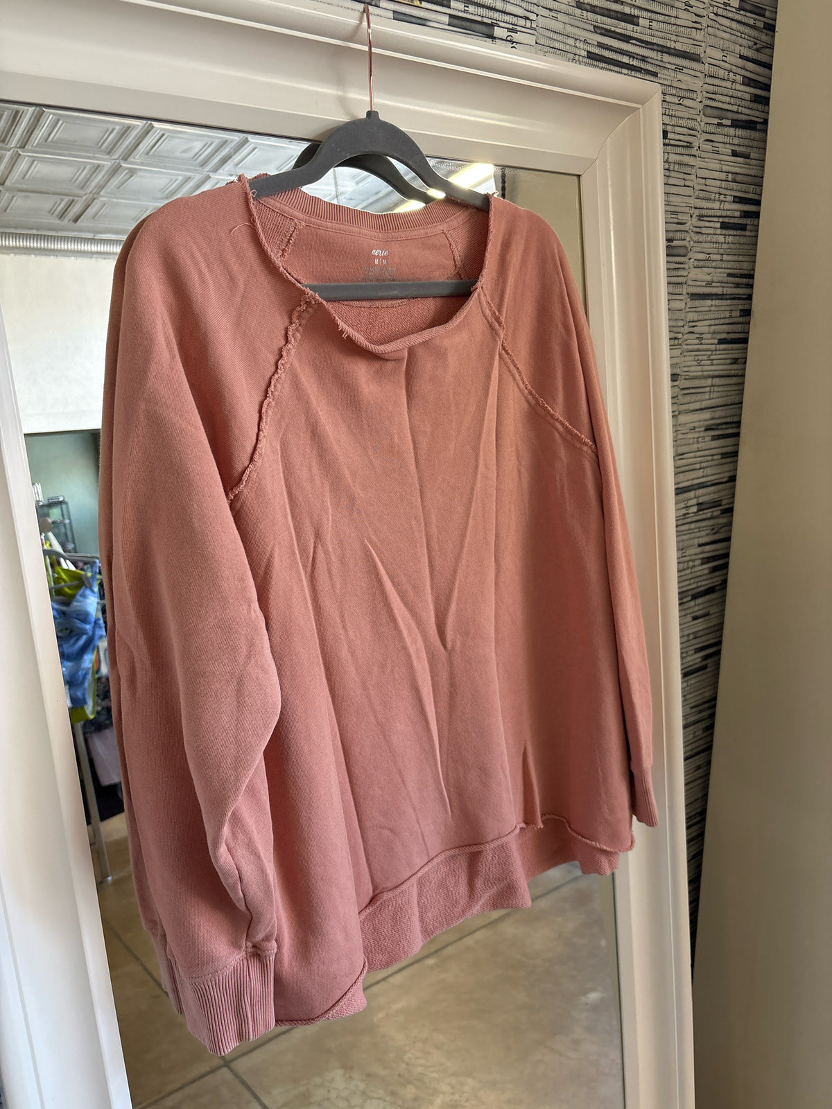 Aerie Size M Dusty Rose Sweatshirt/Hoodie