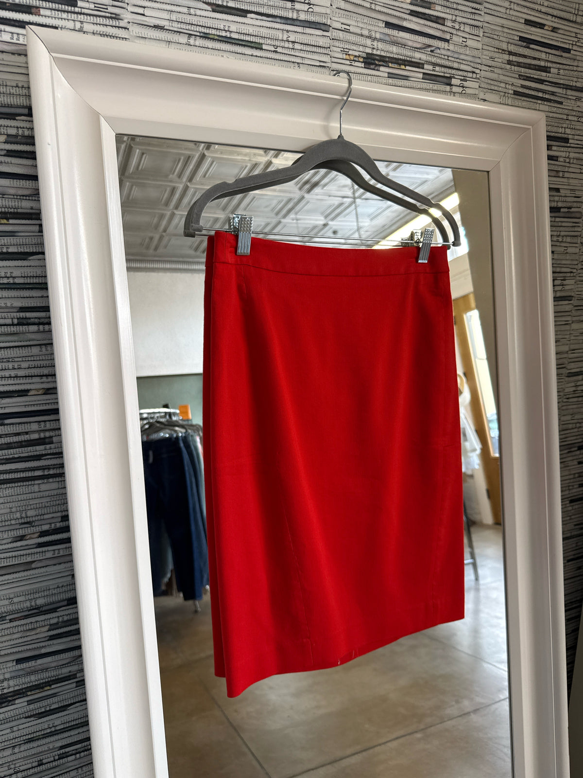 LOFT Size 0 Red Skirt