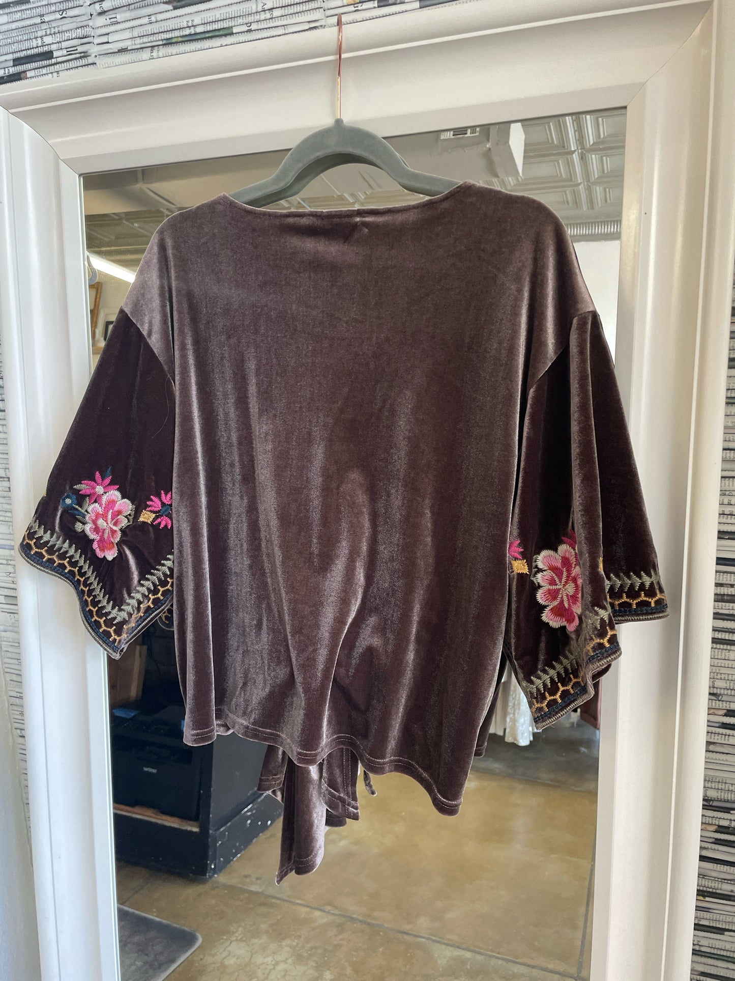 lovestitch Size S Brown Top