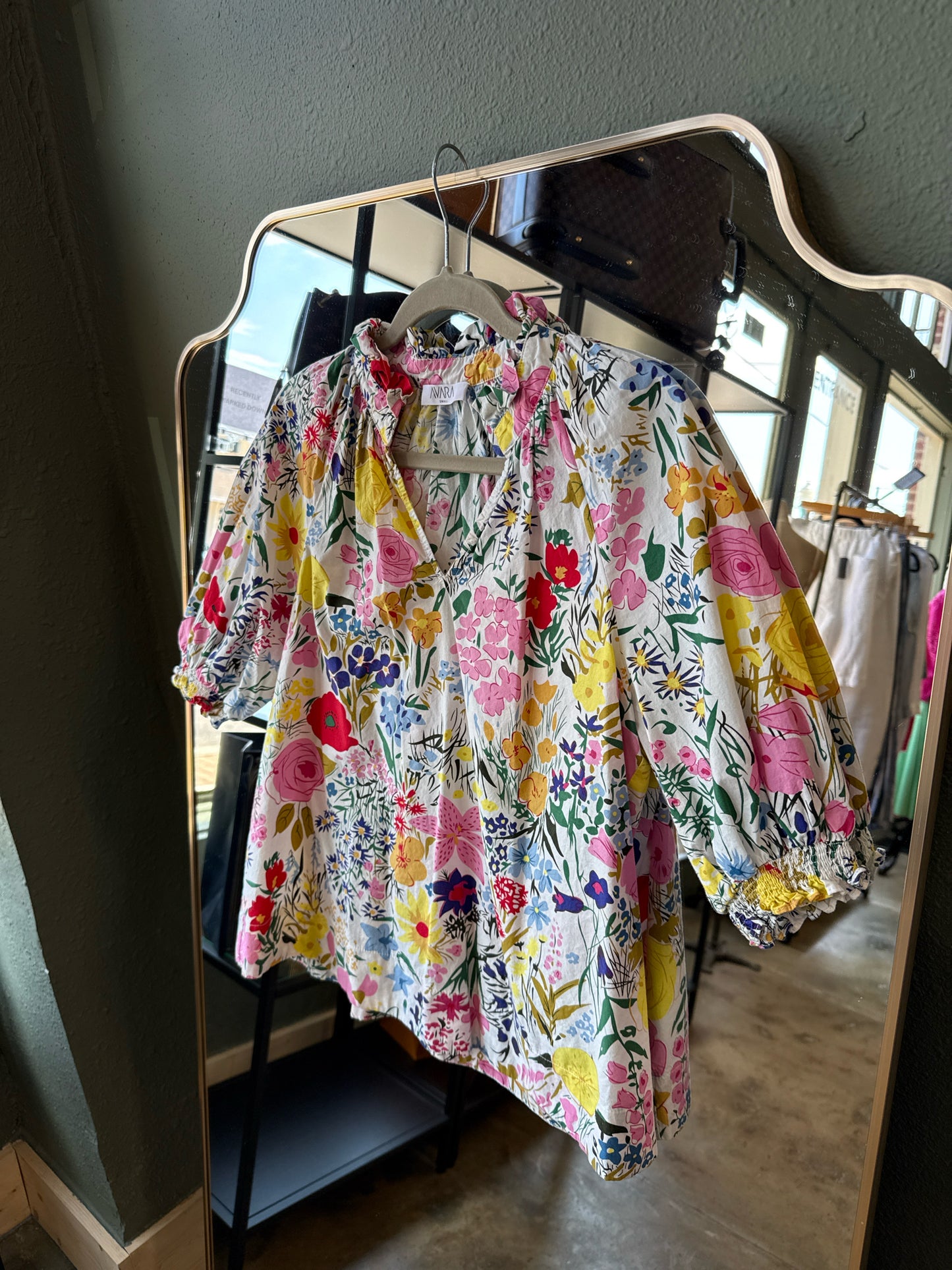 Avara Size S multi Top