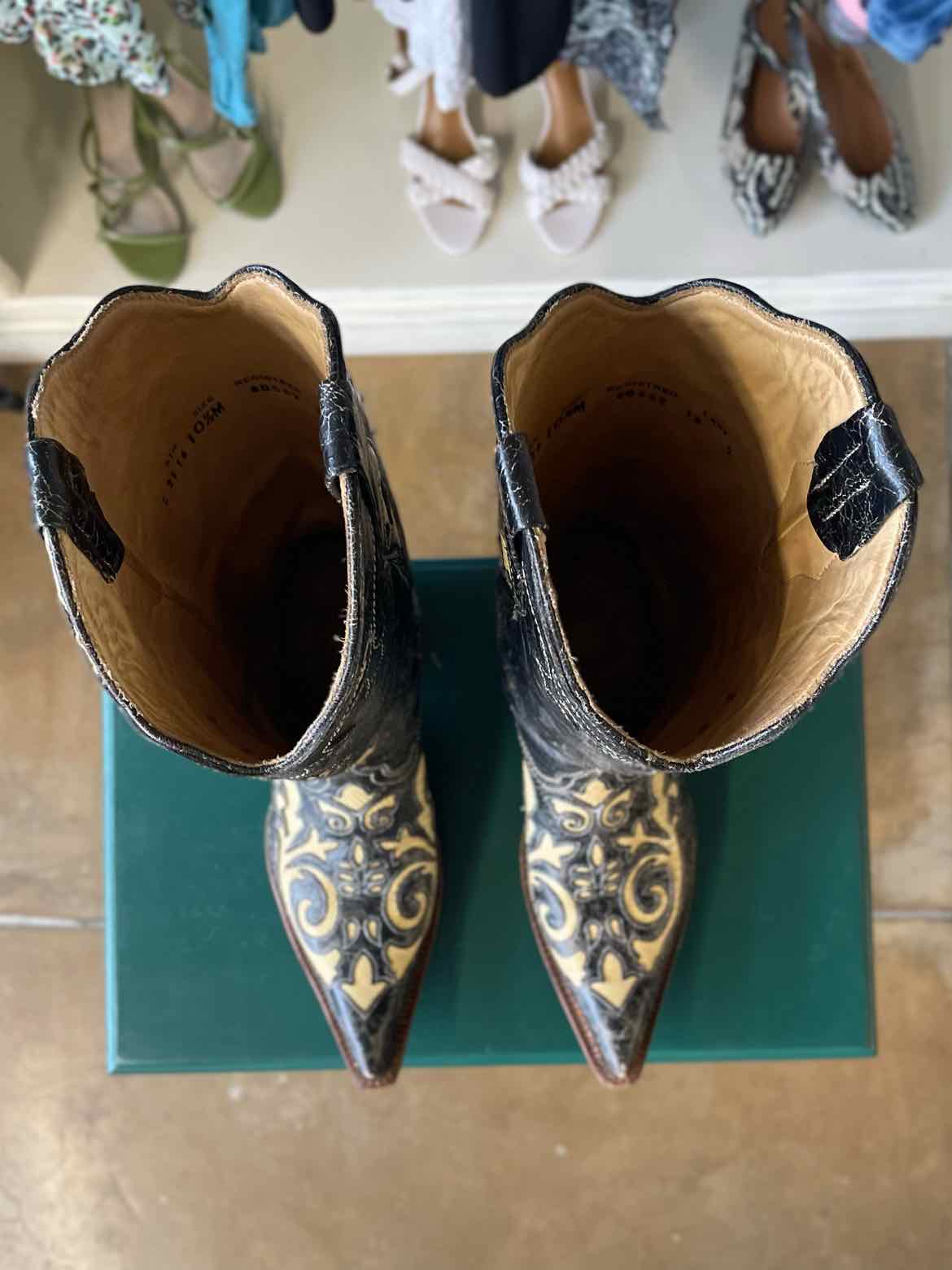 Corral Shoe Size 10.5 Black/Cream Swirl Boots