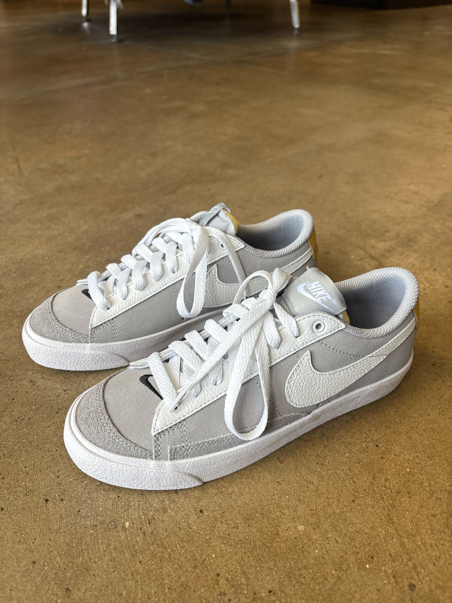 NIKE Shoe Size 6 Sneakers