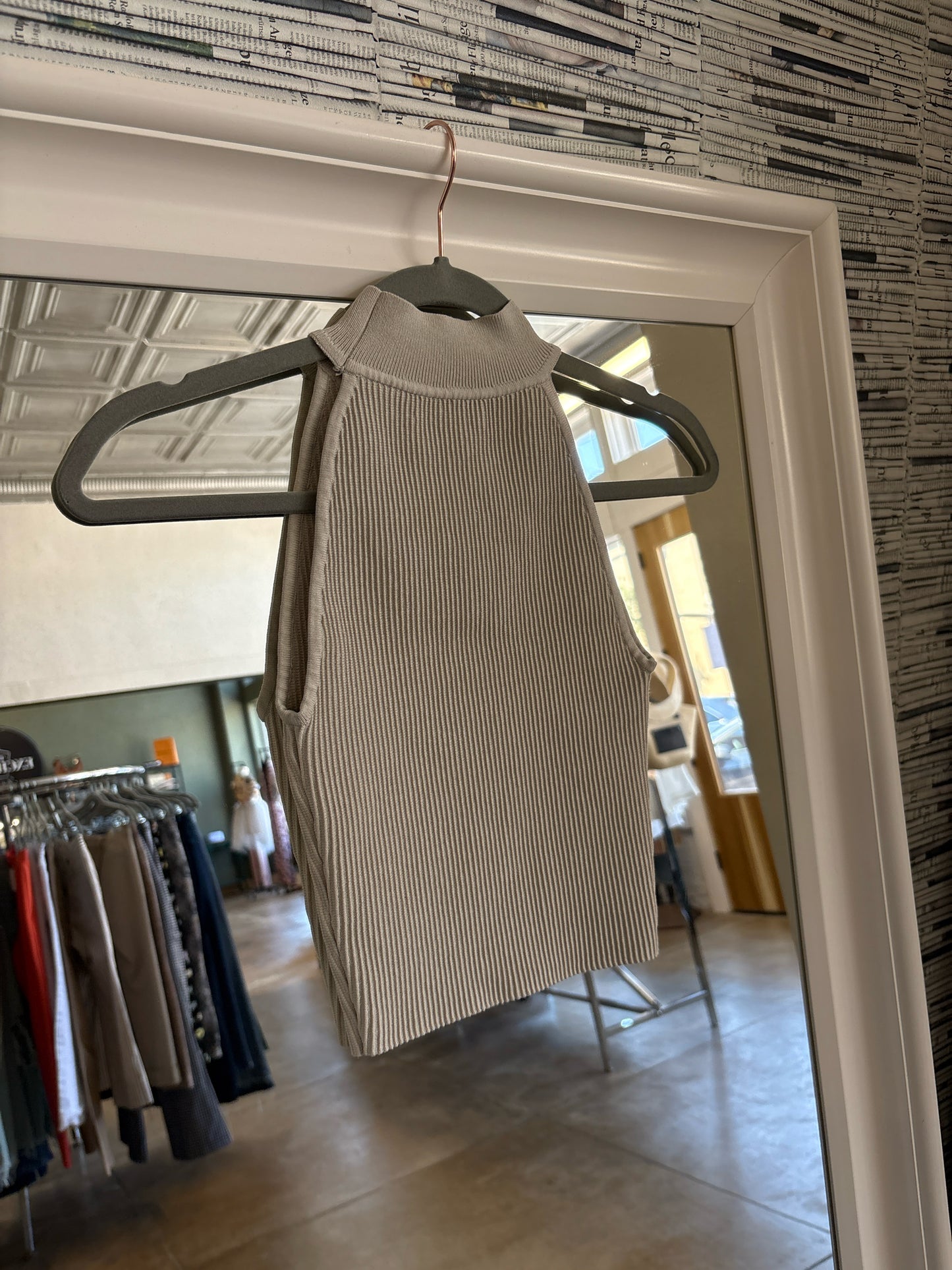 Babaton Size XXS Beige Top