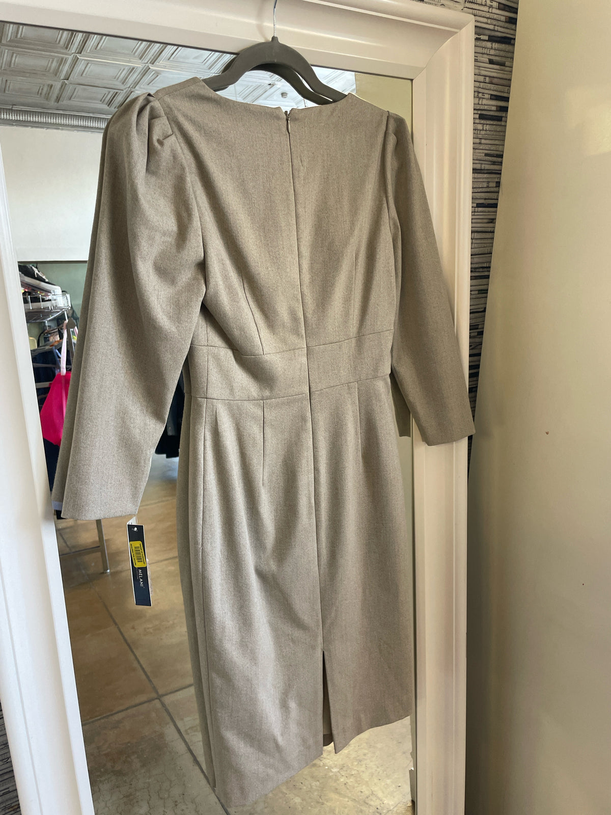 ANTONIO MELANI Size 0 Tan Dress