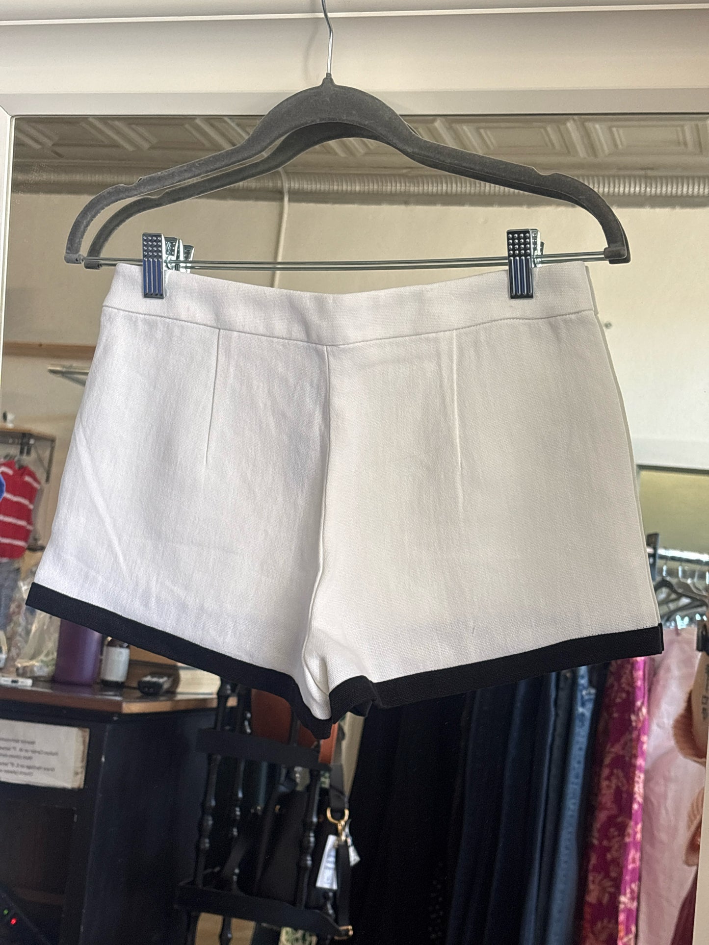 J. CREW Size 0 White Shorts