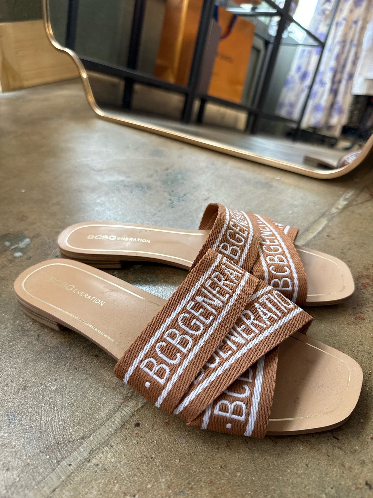 BCBG Shoe Size 8 Brown/White Sandals
