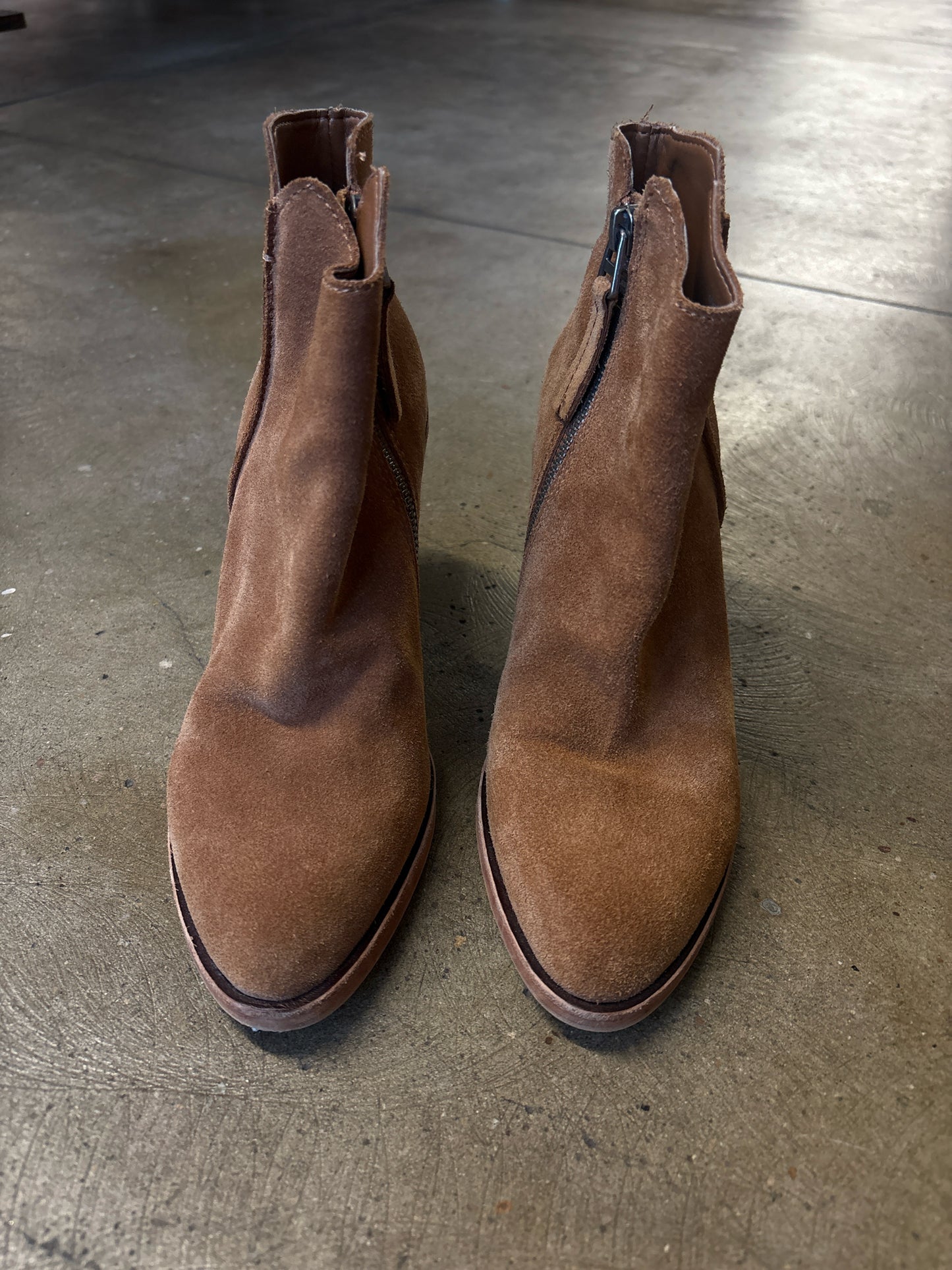 Dolce Vita Shoe Size 7 Boots
