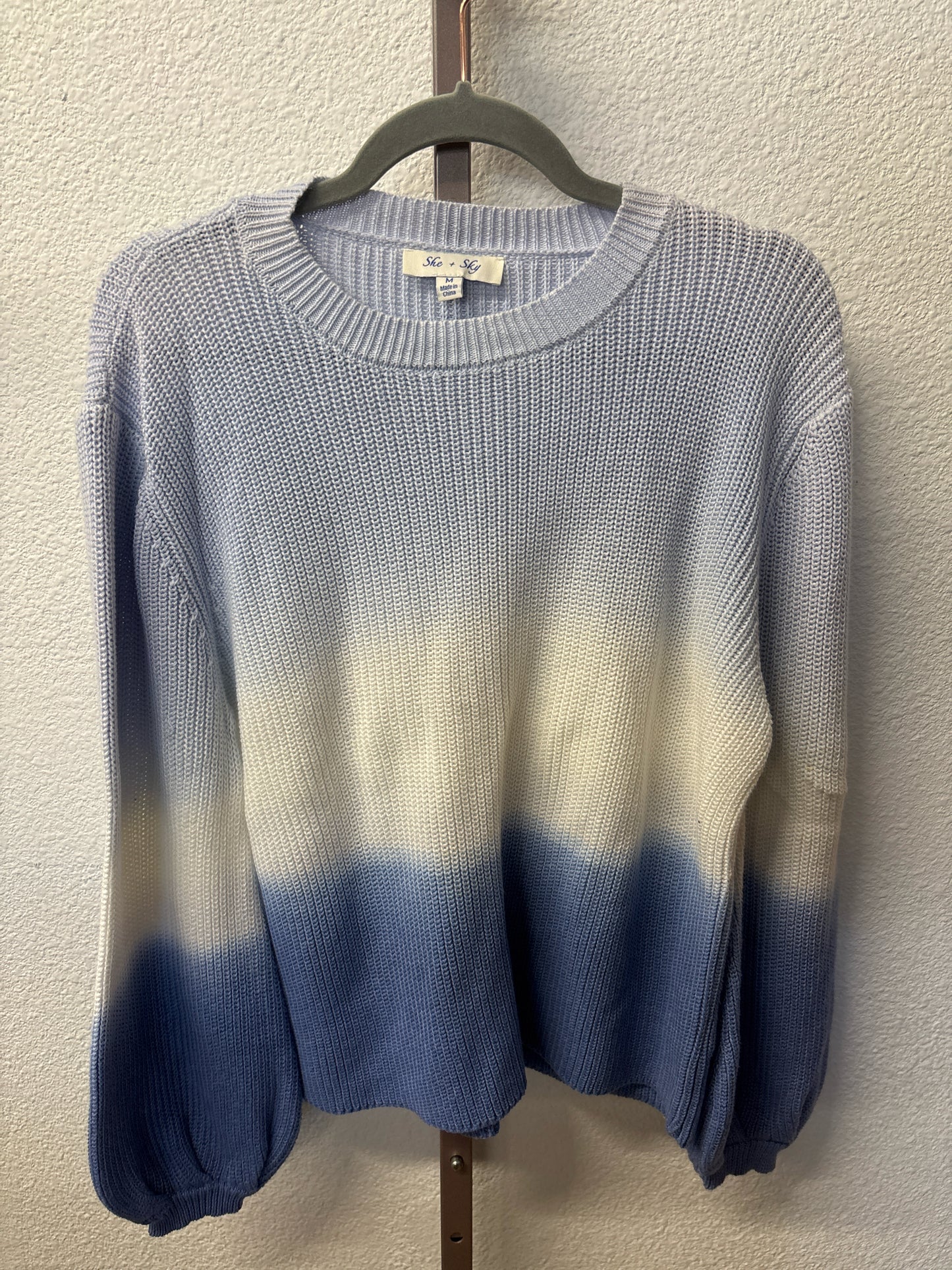 She + Sky Size M Blue/White Ombre Sweater