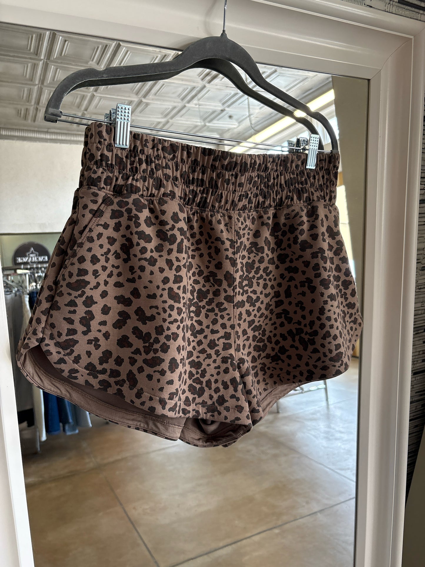 YPB Size L Leopard Two Piece Set