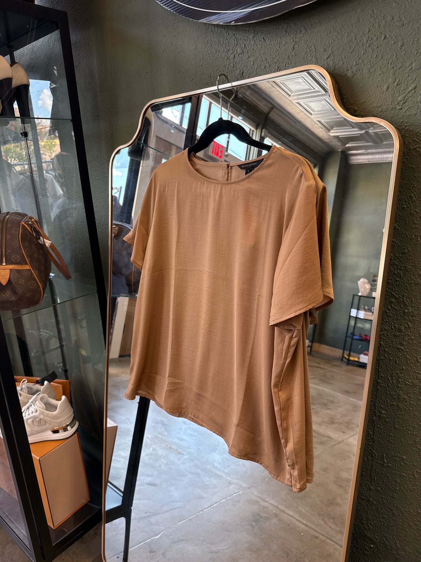 Banana Republic Size L Brown Top